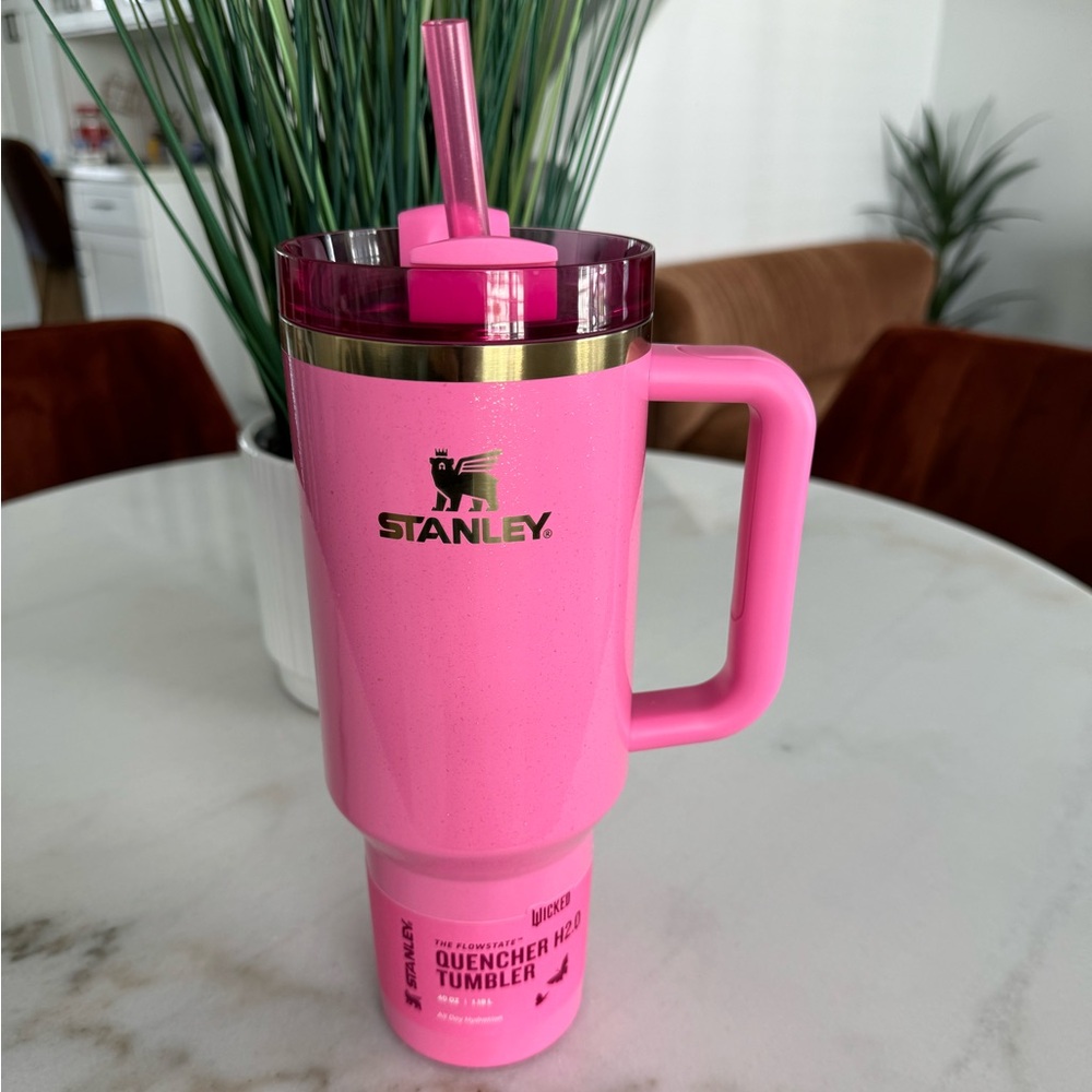 Glinda Limited Edition Stanley 40oz Cup